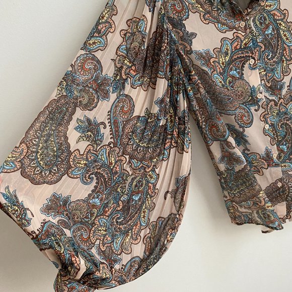 NWOT Express Paisley Balloon Sleeve Blouse Size S – Boho Fall Top - Picture 4 of 7
